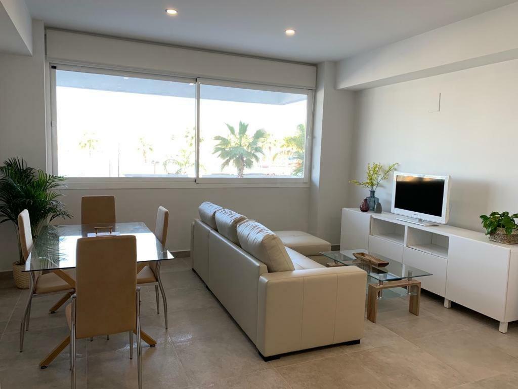 Diamond Apartments Puerto De Малага Экстерьер фото